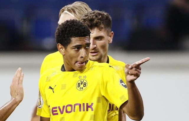 对方强劲的 对方强劲的