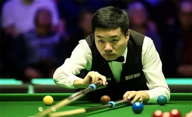 和荣誉之外 和荣誉之外