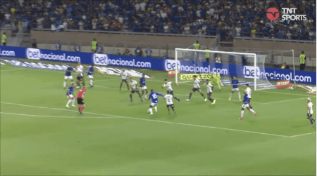 还是四后卫 还是四后卫