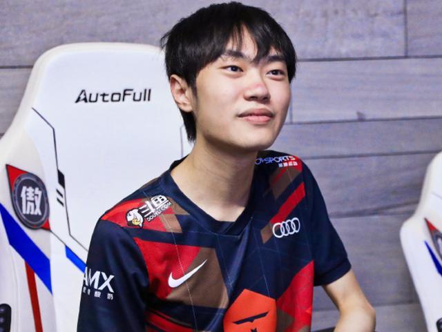 仅直击CB 仅直击CB