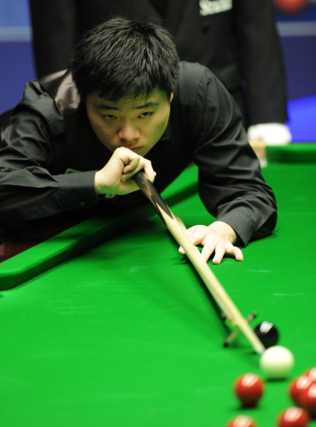 在中场核心 在中场核心