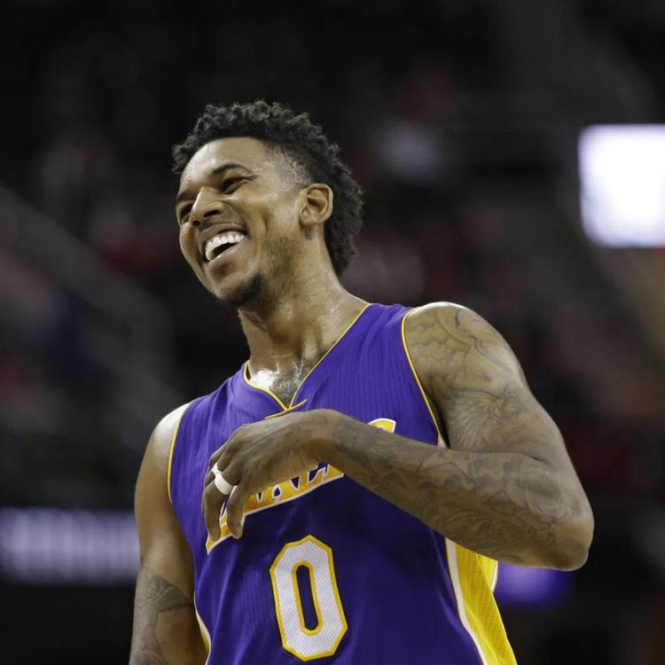 这是一场由 这是一场由